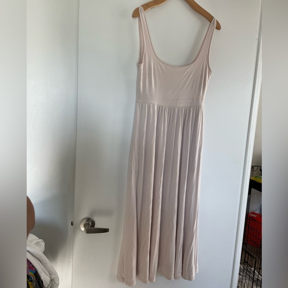 Wilfred Assonance Dress - Picture 2 of 3